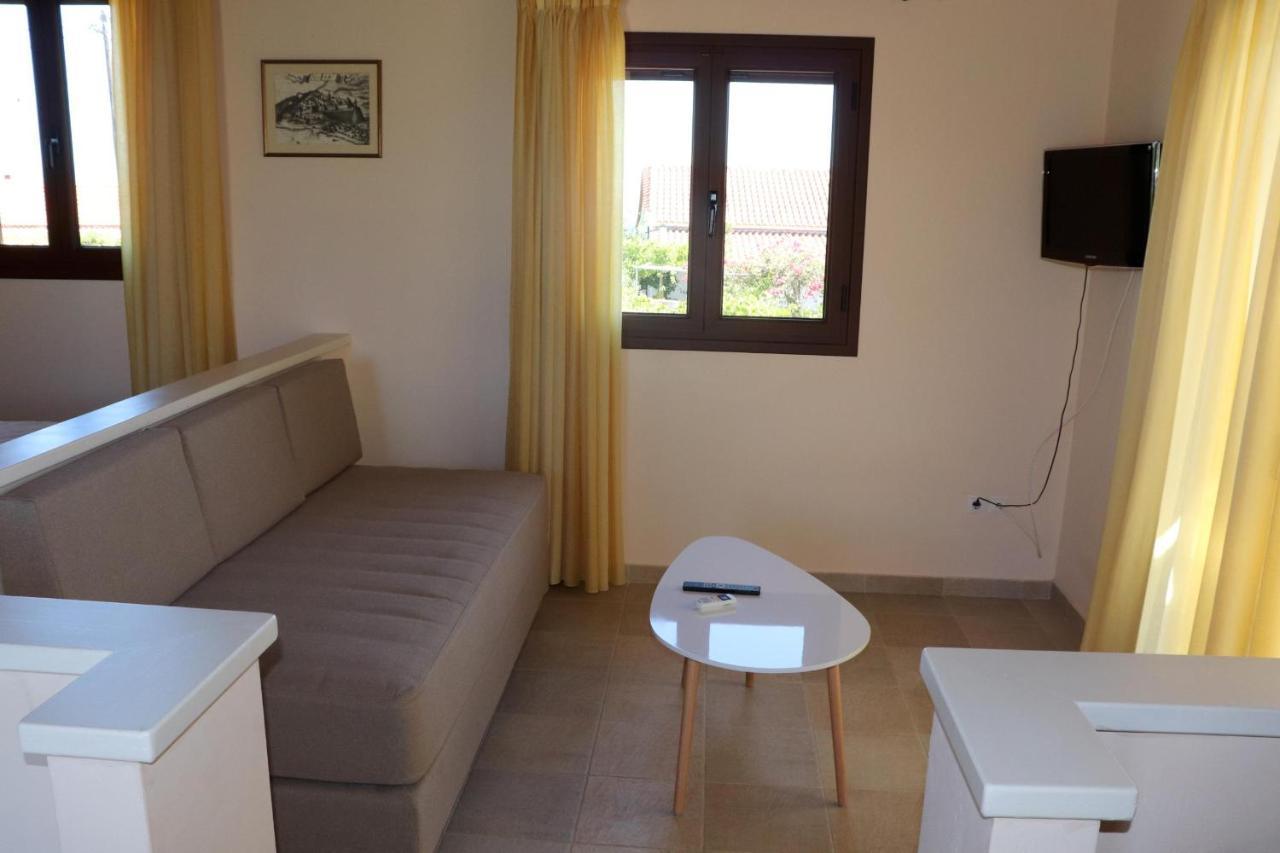 Takis Bizos House 1 Villa Koróni Екстериор снимка